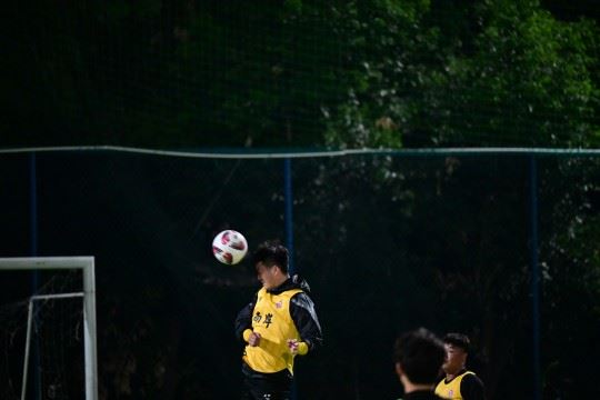 南岸队夜训备战“渝超”-重庆市南岸区人民政府网