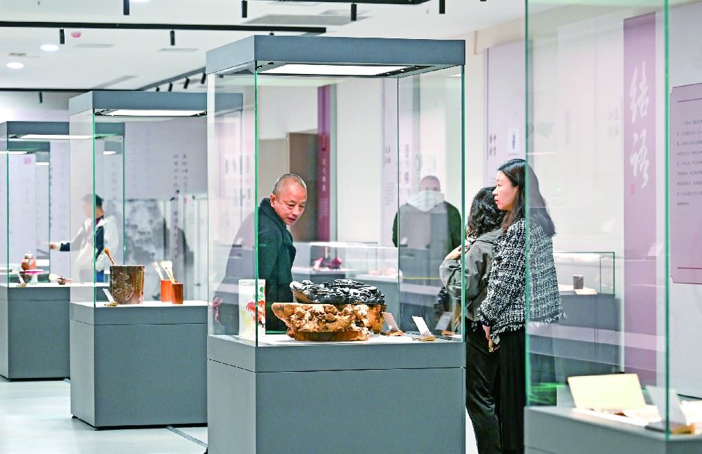 “南岸与砚”砚与文房器物展邀市民品鉴传统文化之美-重庆市南岸区人民政府网