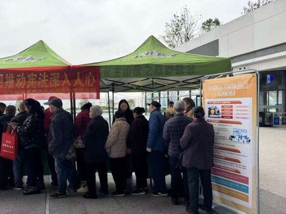 南岸区统计局开展2025年统计法治宣传活动-重庆市南岸区人民政府网